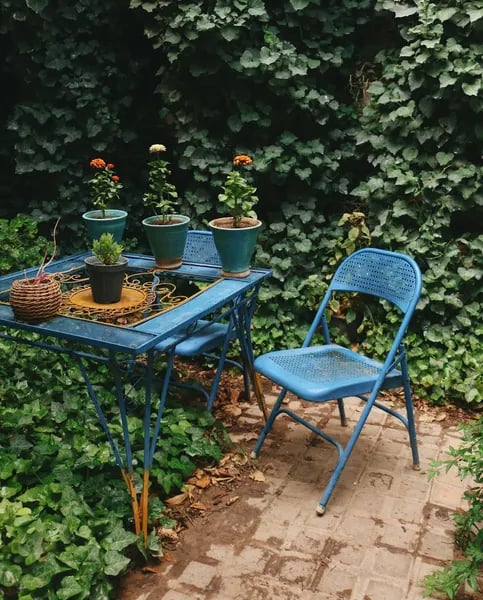 The Gardener’s Secret Weapon: How a Potting Bench Transforms Your Outdoor Space Cover