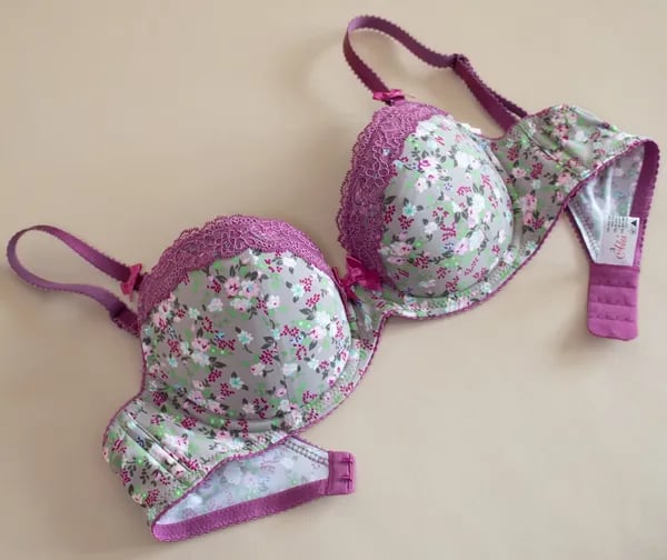 Everyday Bras That Actually Feel Like Home: A Guide Cover