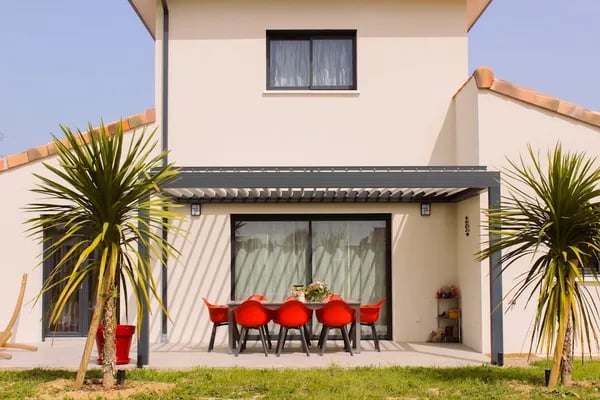 Bellerose XL Greenhouse: Cedar Polycarbonate Kit Cover